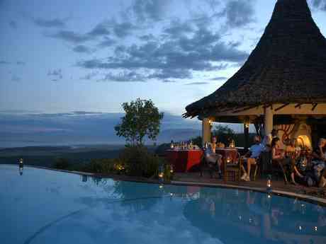 Lake Manyara & Crater Meander